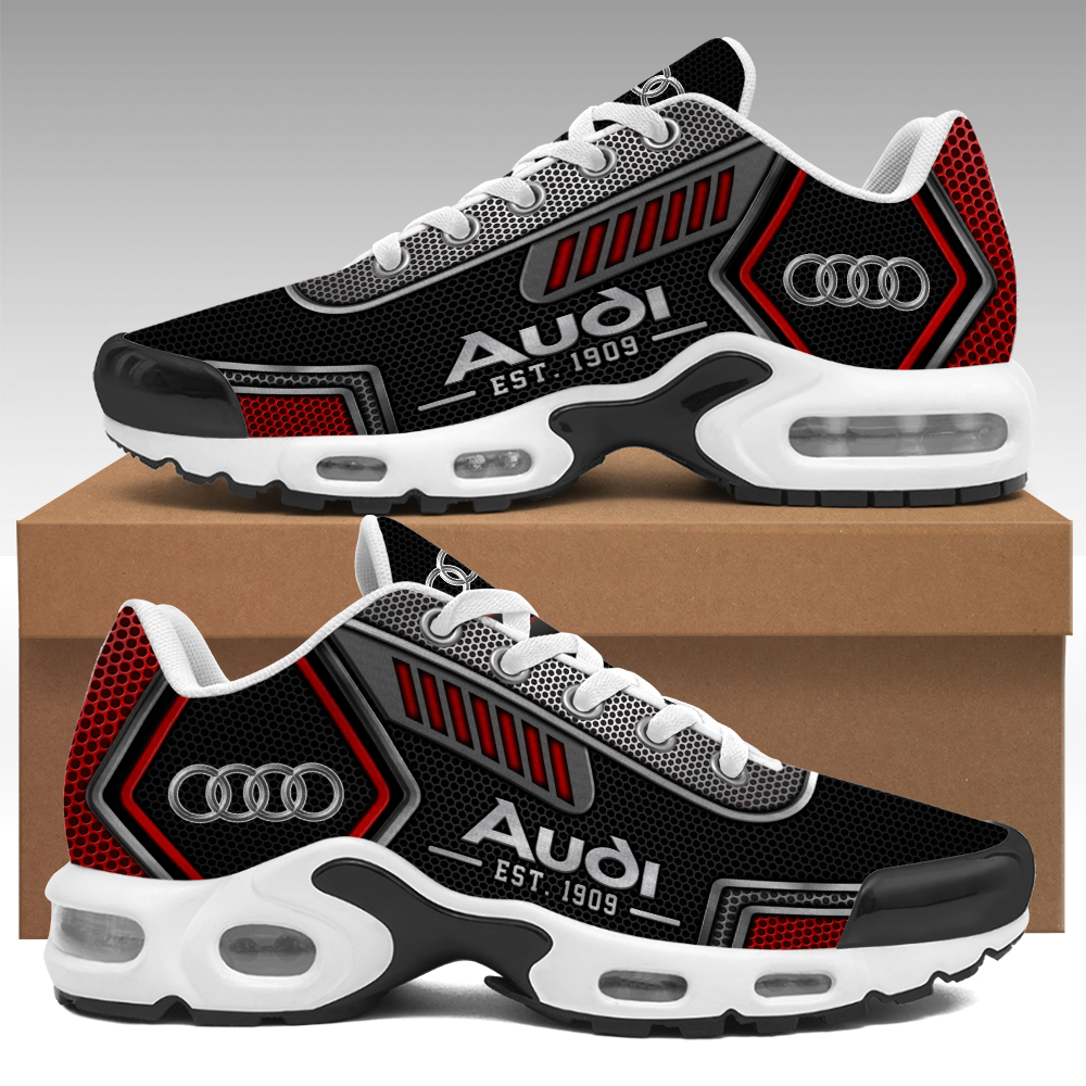 Audi AM-Sneaker aus atmungsaktivem Mesh